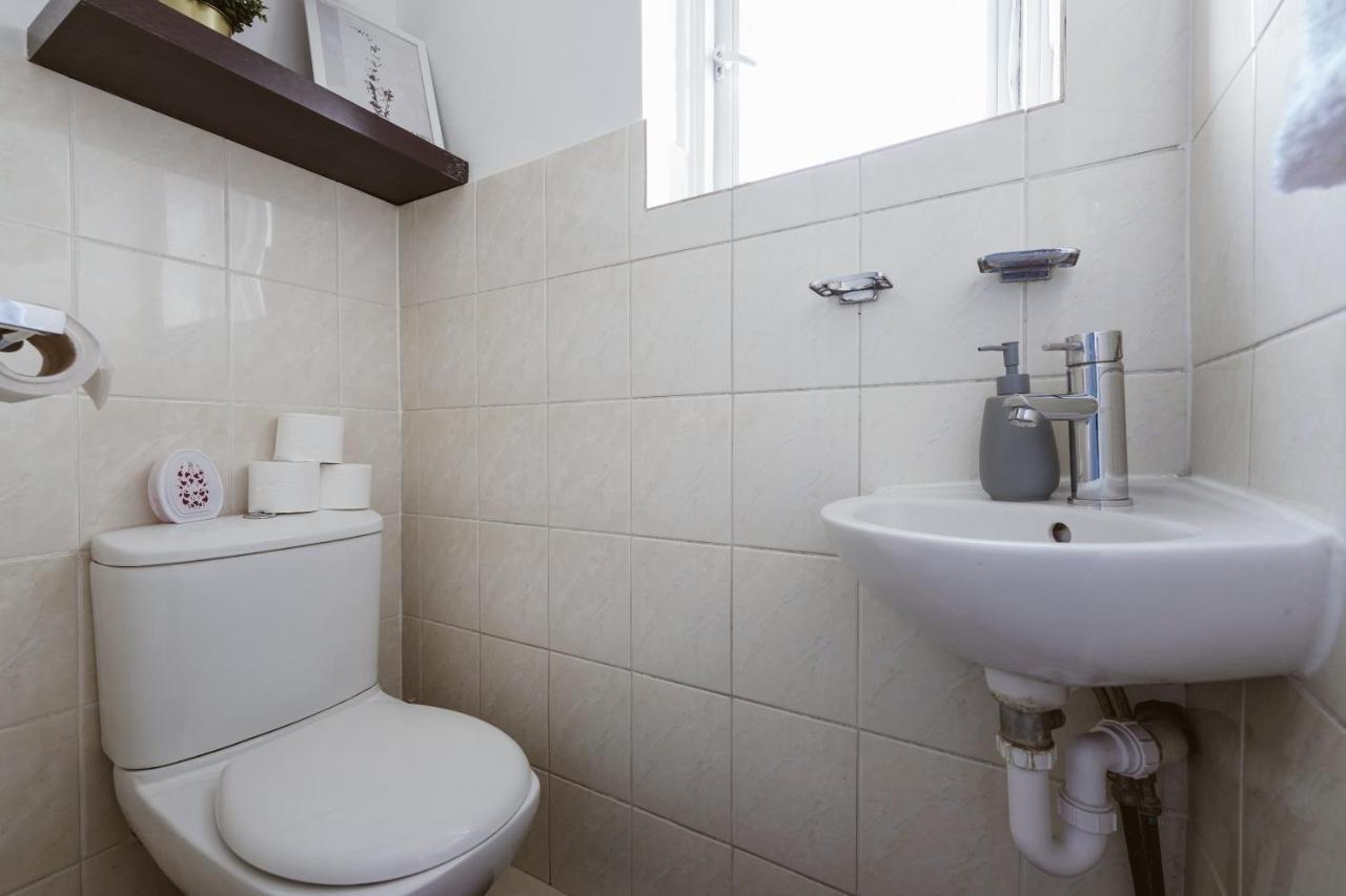 Great Rooms In Stepney Green Station - 12 Лондон Экстерьер фото