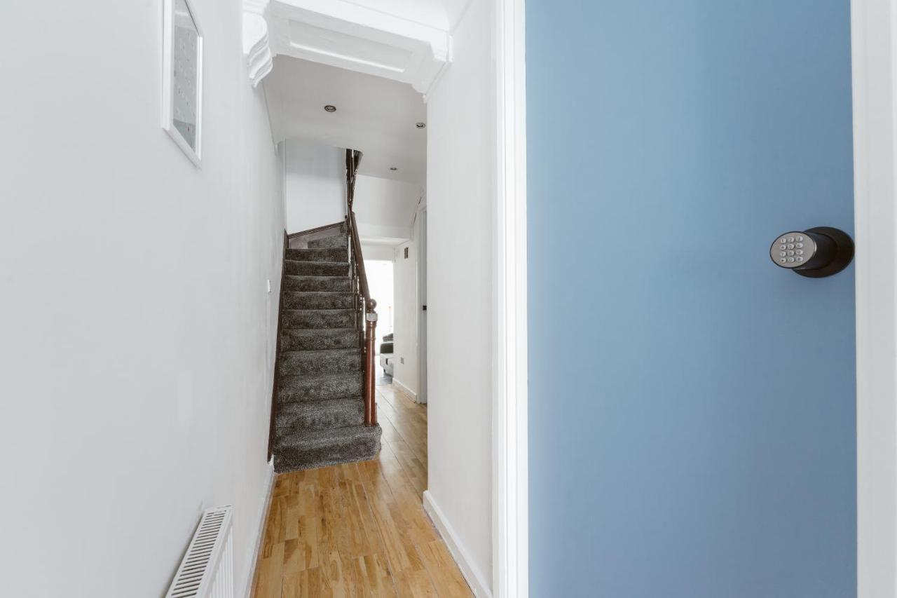 Great Rooms In Stepney Green Station - 12 Лондон Экстерьер фото