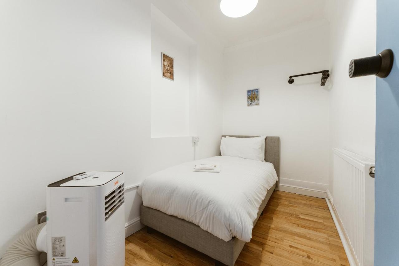 Great Rooms In Stepney Green Station - 12 Лондон Экстерьер фото